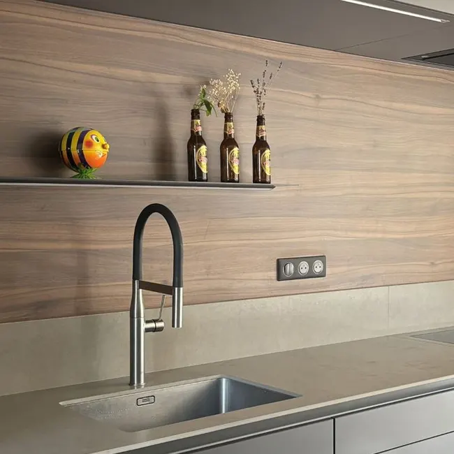 crédence cuisine équipée design en bois
