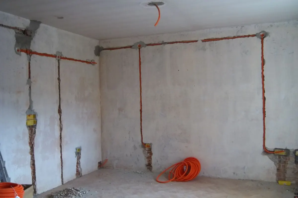 installation électrique intérieur pour cuisine sur mesure au Maroc